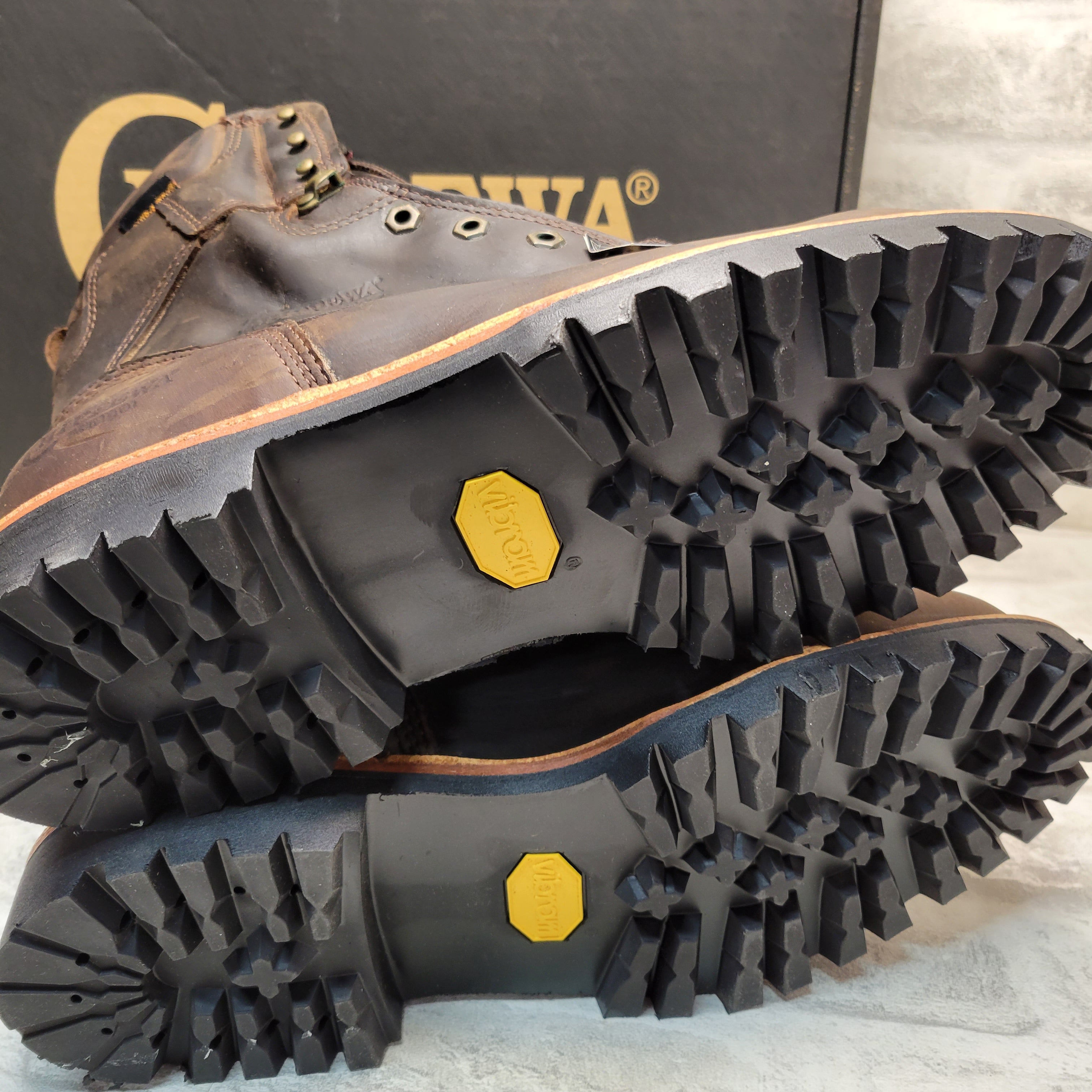 Chippewa Men's 8" Waterproof Insulated Steel Toe Work Boot, Brown 10E *READ* (7877177508078)